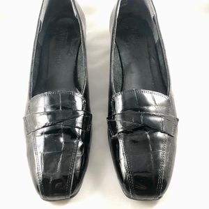 California Magdesians Vintage Faux Croc Loafer EUC